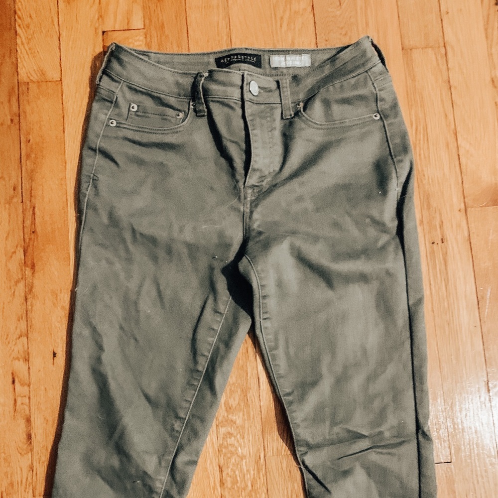 Olive Green High-Waisted Jegging